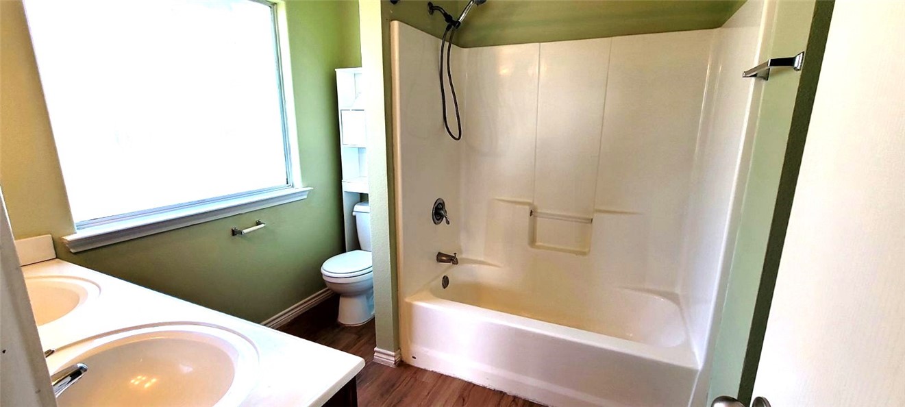 2309 Blue Star Property Photo 5