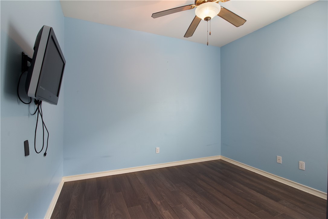 6825 Old Square Dr Property Photo 25