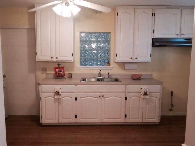 837 Rosedale Dr Property Photo 4
