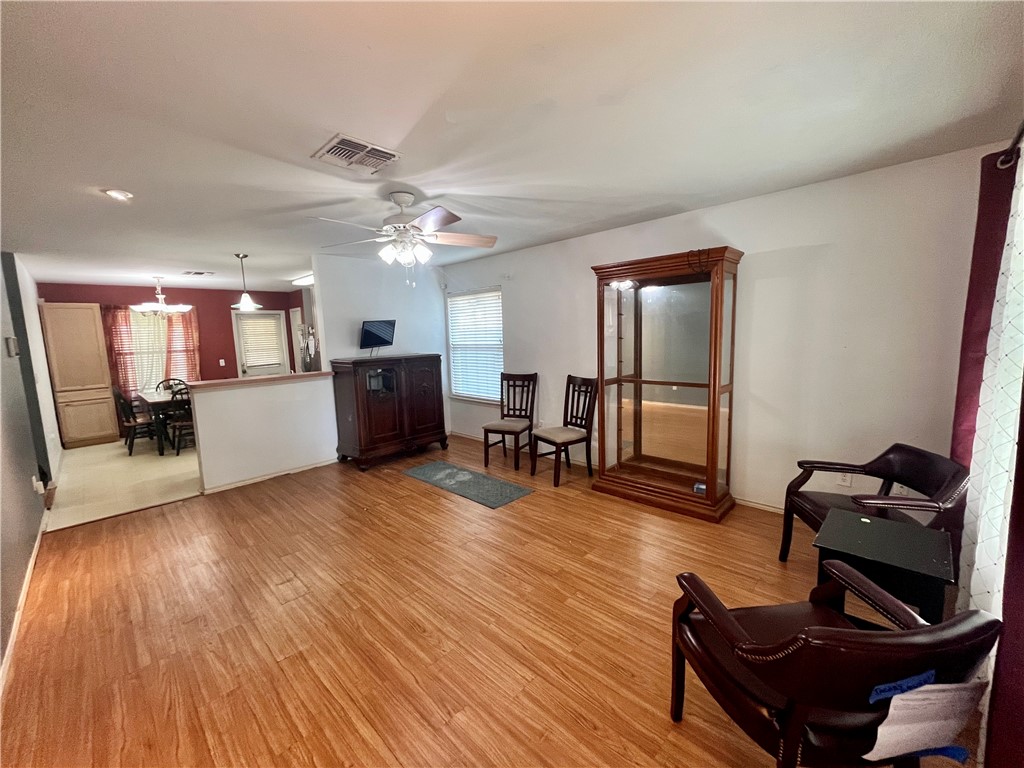3101 Saskatchewan Dr Property Photo 2