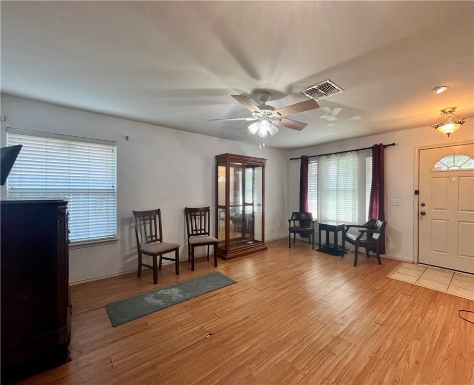 3101 Saskatchewan Dr Property Photo 3