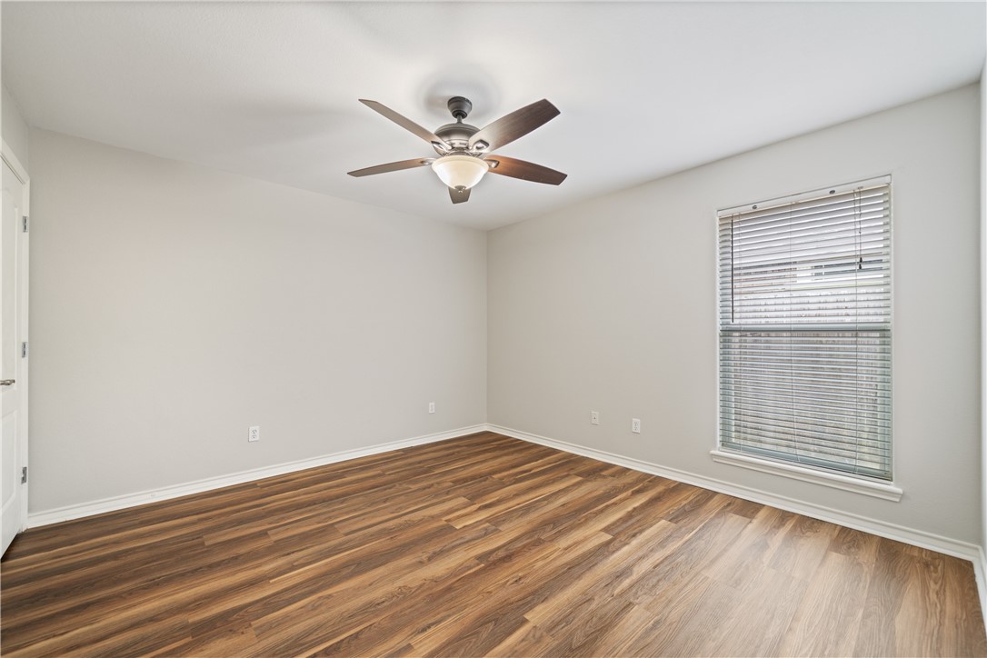 2602 Windhollow Dr Property Photo 13