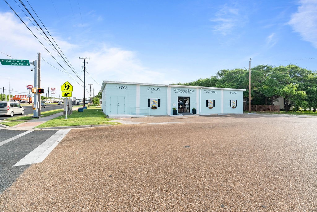 1700 Hwy 35 N Property Photo 16