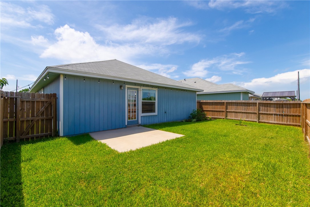 6734 Mikayla St Property Photo 12