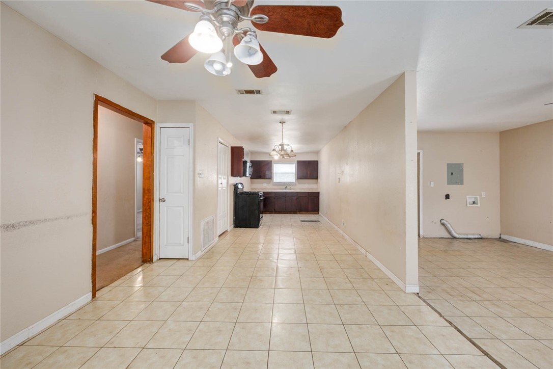 529 Blanco St Property Photo 4
