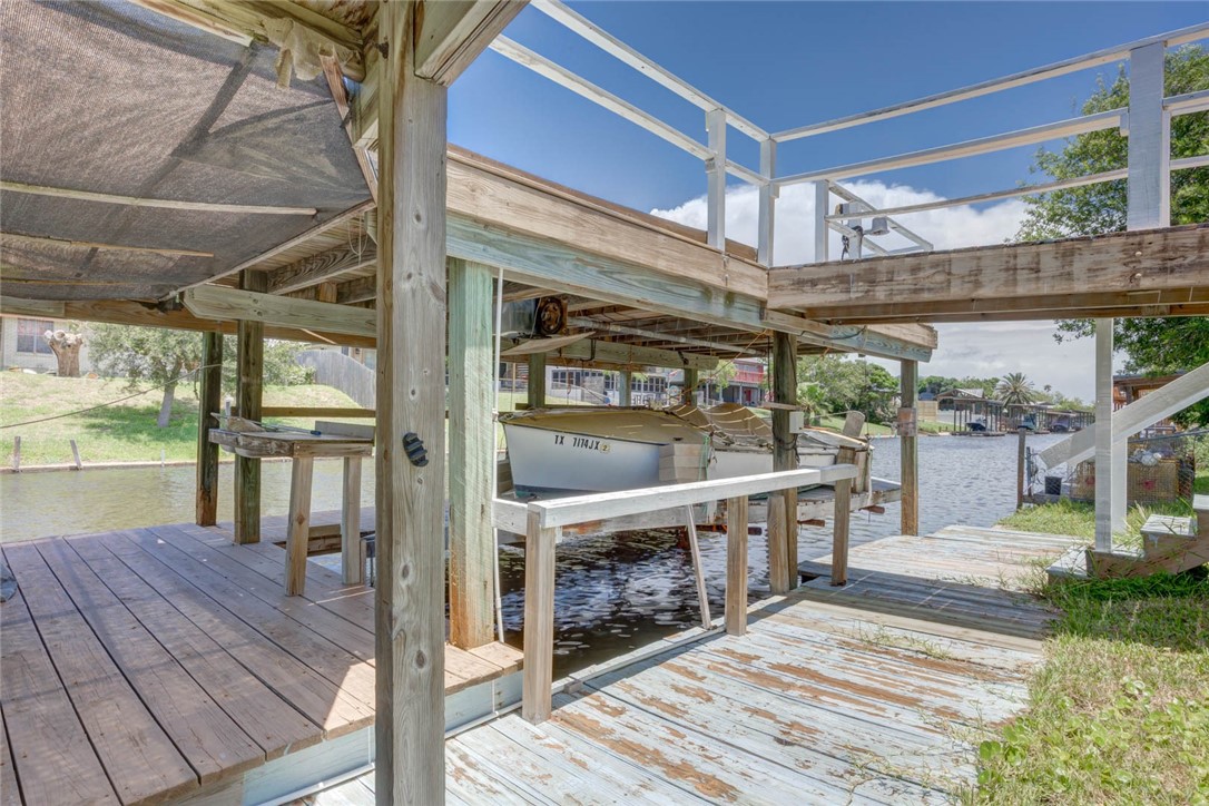 3410 Laguna Shores Property Photo 31