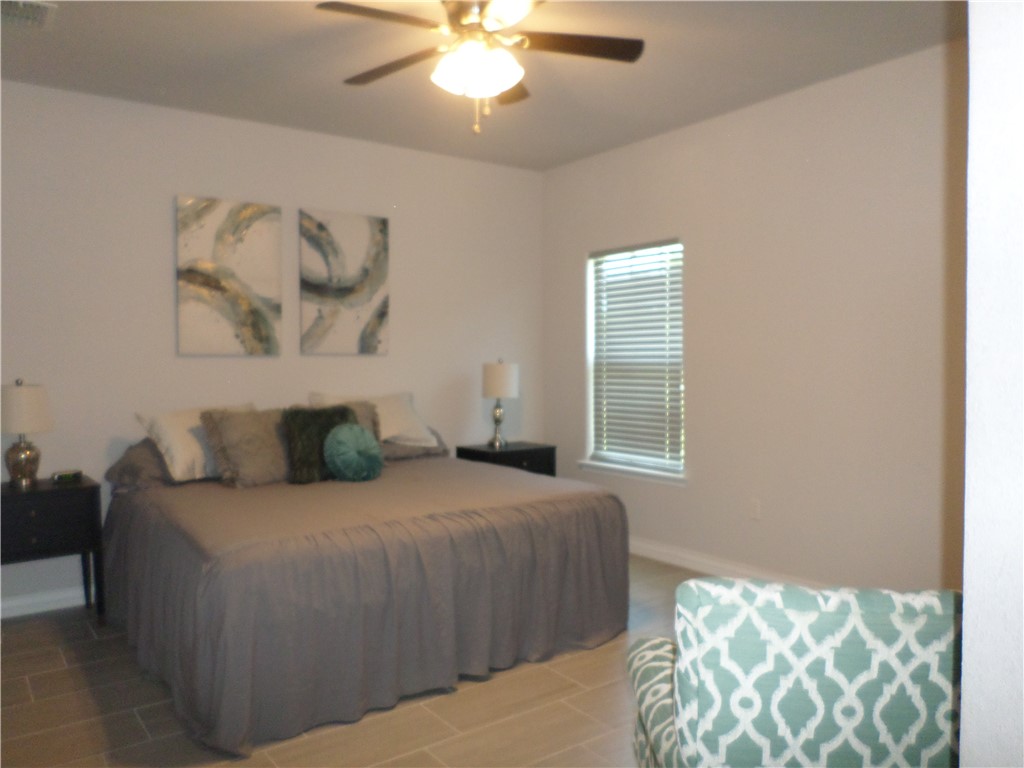 706 N Gagon St Property Photo 16
