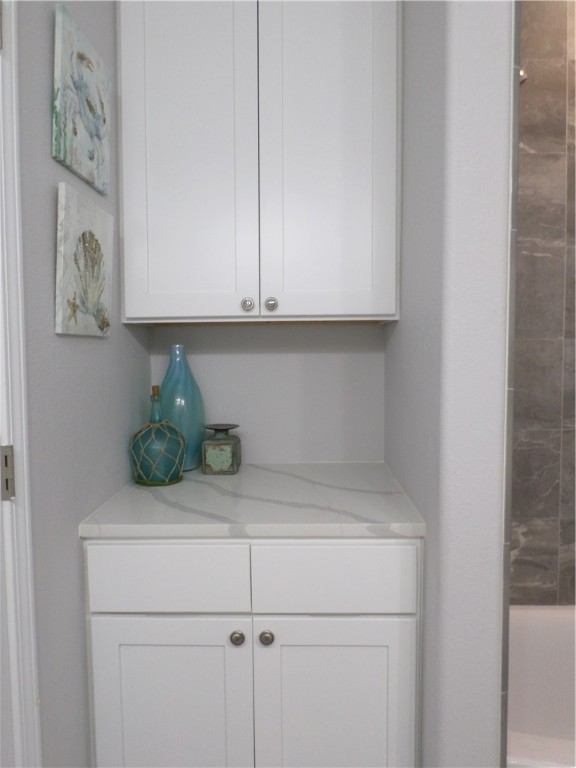 706 N Gagon St Property Photo 20