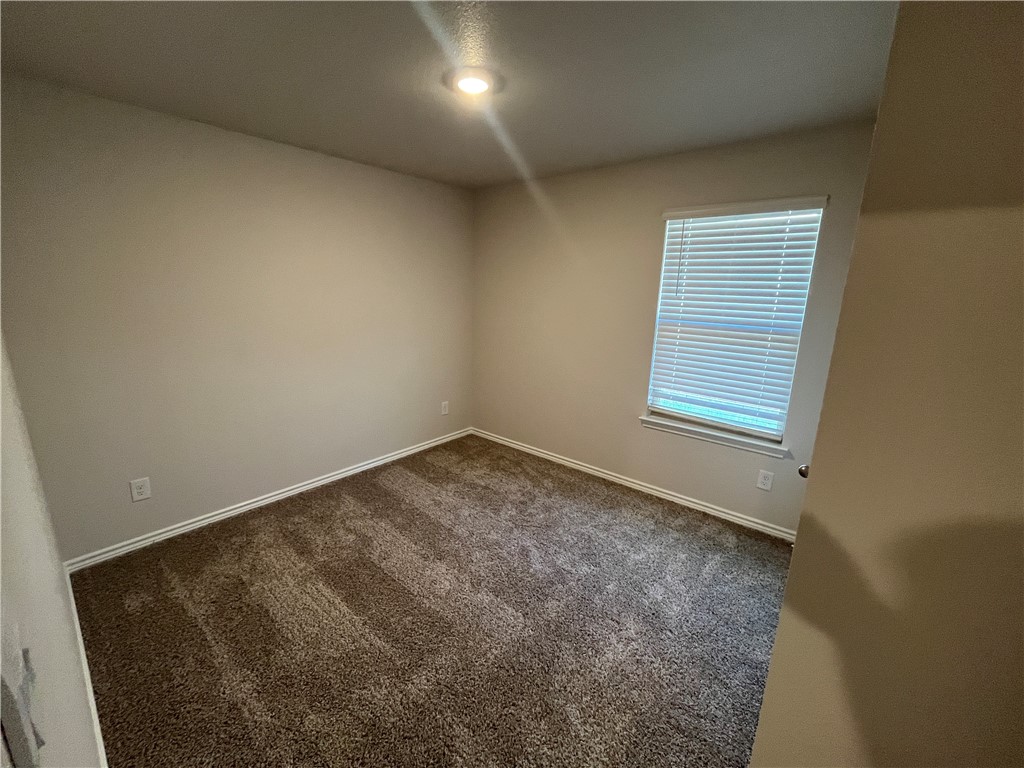 7302 Wilder Lane Property Photo 14