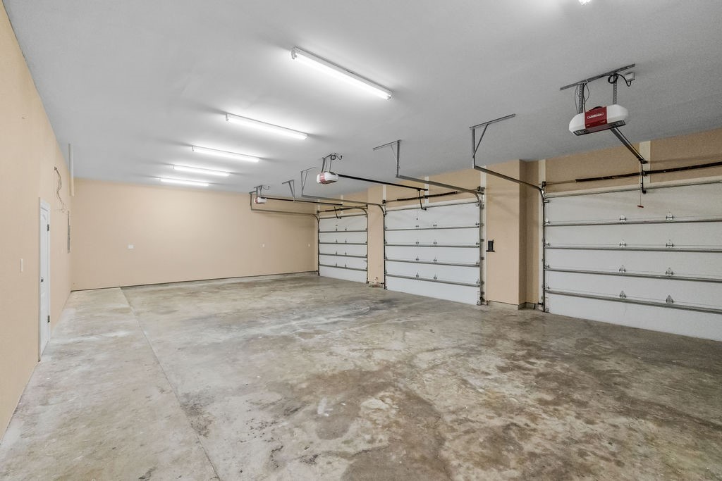 629 N Yturria St Property Photo 35