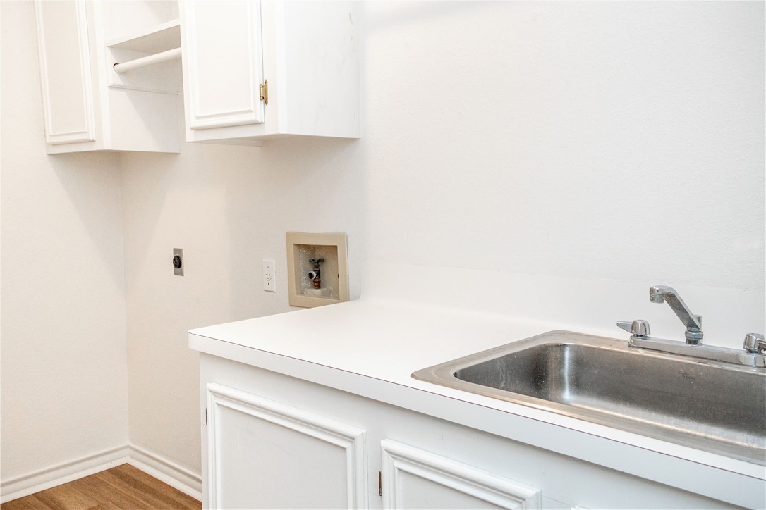 6326 Saint Denis St Property Photo 17