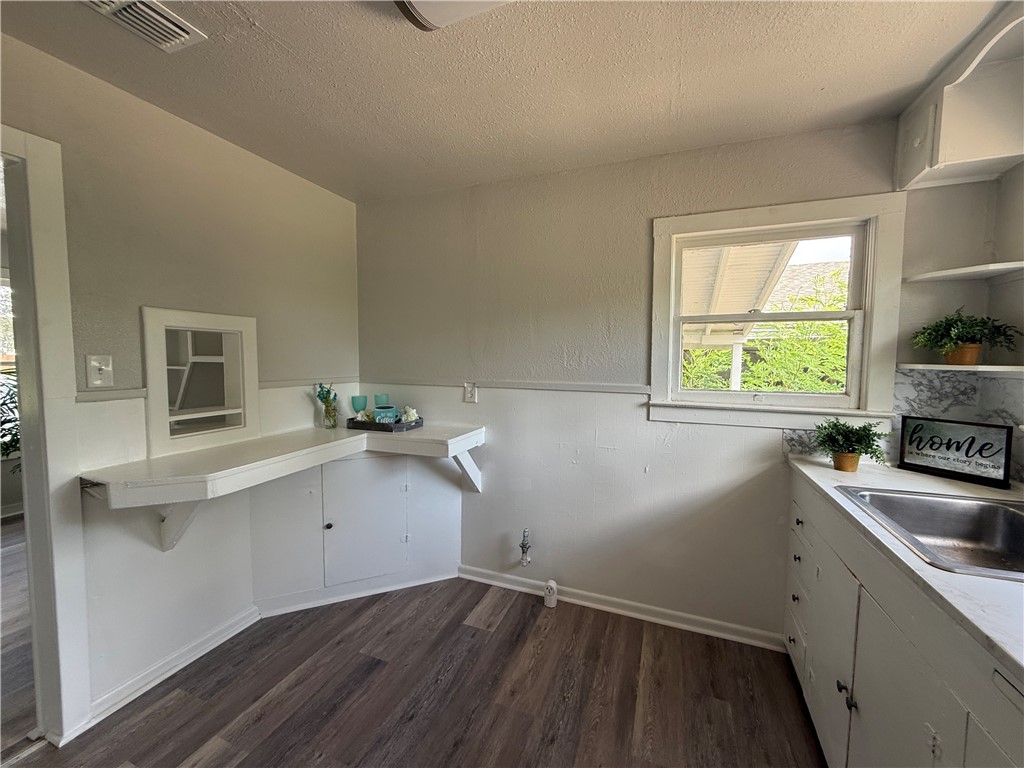 624 E Kenedy Ave Property Photo 7