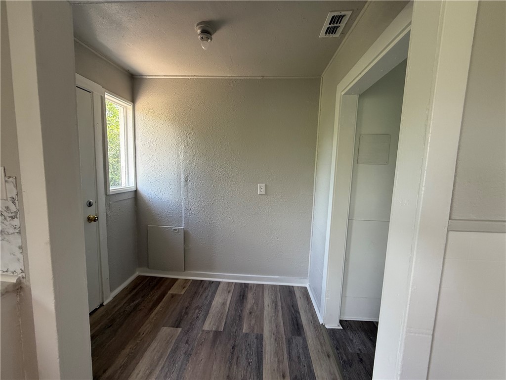 624 E Kenedy Ave Property Photo 8