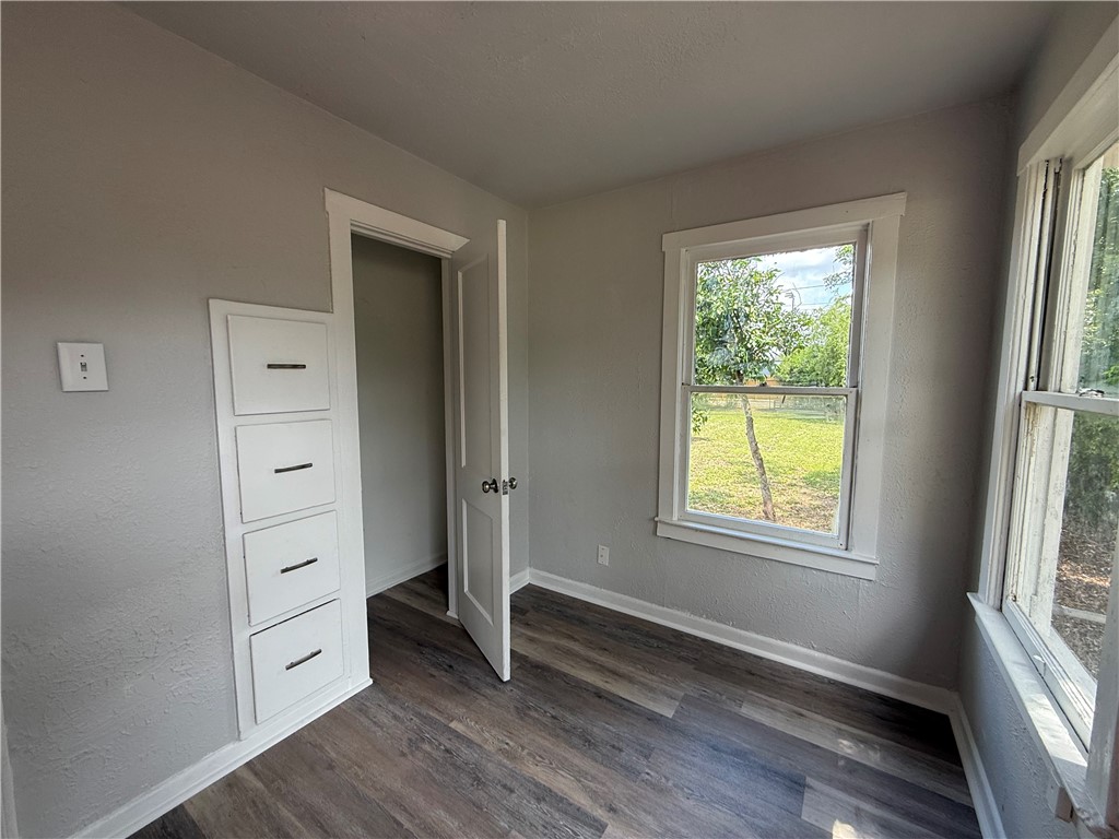 624 E Kenedy Ave Property Photo 10
