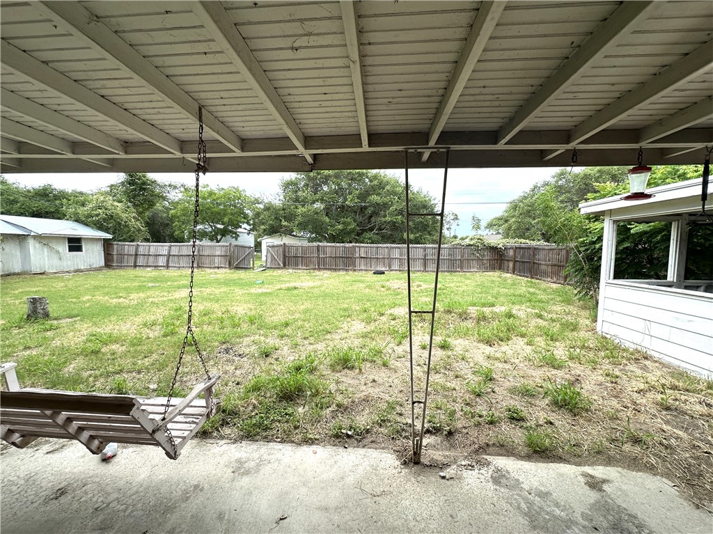 636 S 11th St Property Photo 13