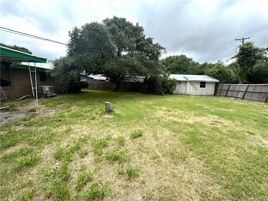 636 S 11th St Property Photo 14