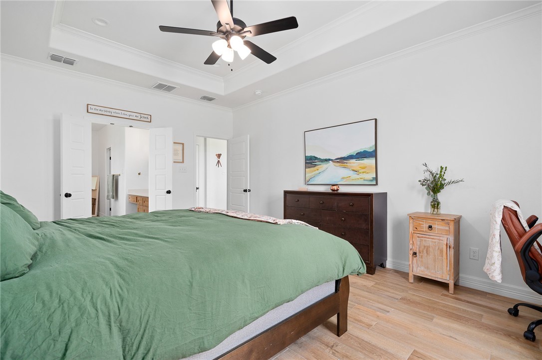 133 Longhorn Property Photo 16