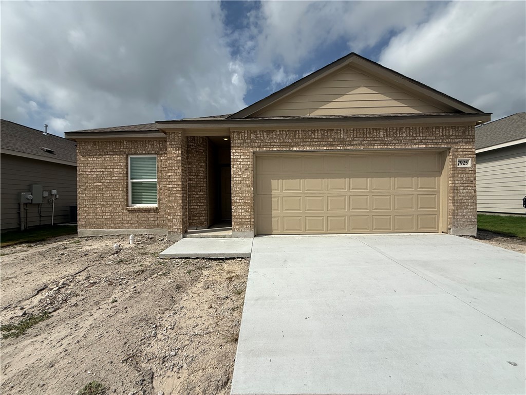7925 Wonder Woman Dr Property Photo 1