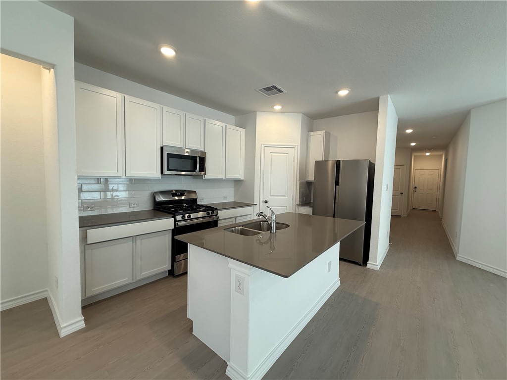 7925 Wonder Woman Dr Property Photo 2
