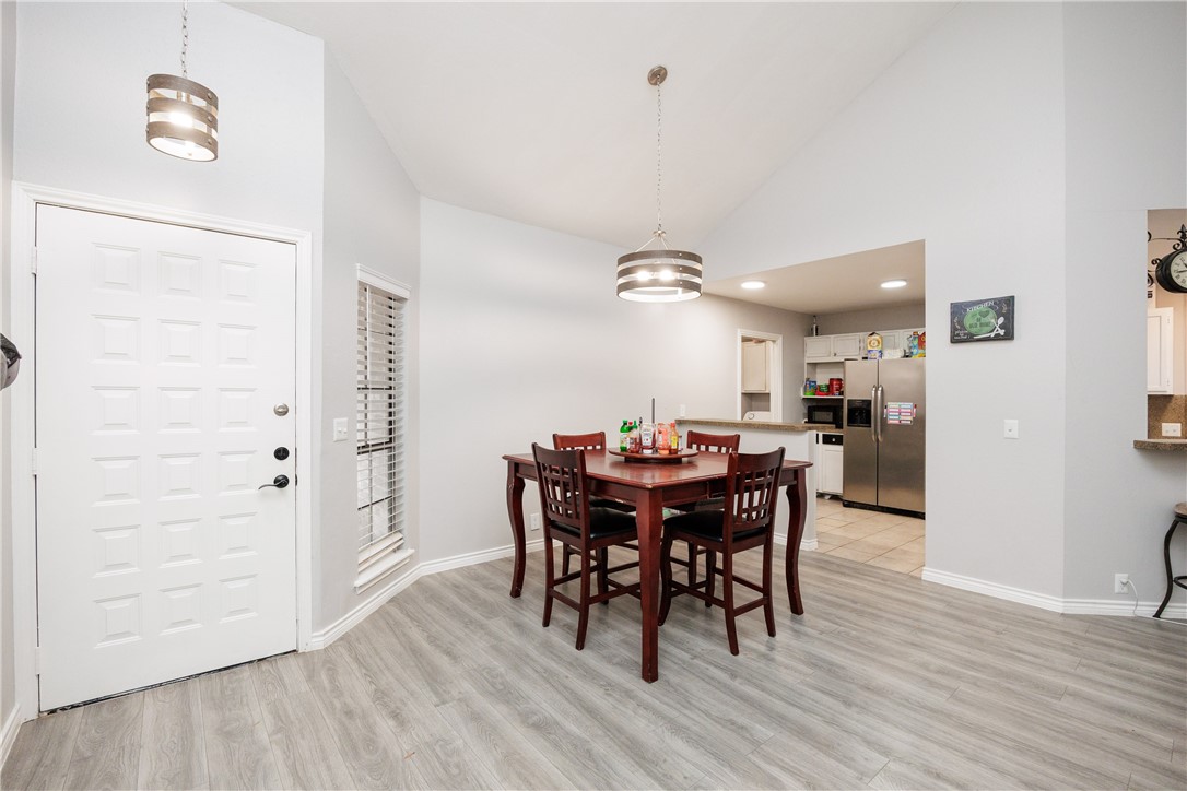 7122 Brookedge Property Photo 4