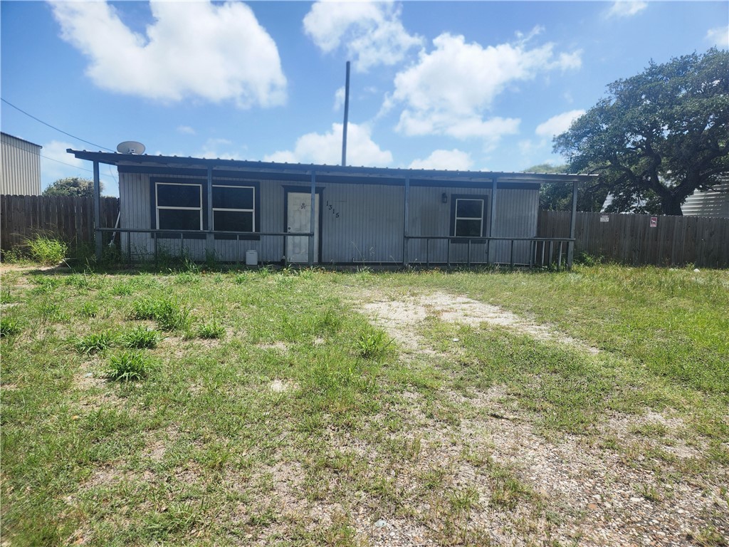 1315 4th St Property Photo 1