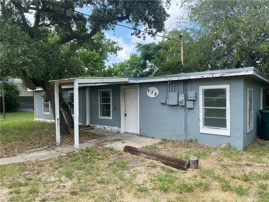 438 Scotland Dr Property Photo 3