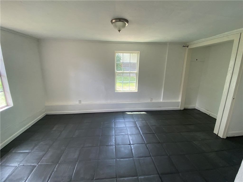 438 Scotland Dr Property Photo 15