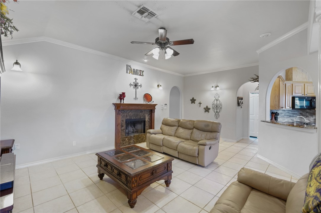 7006 Presidio Dr Property Photo 5