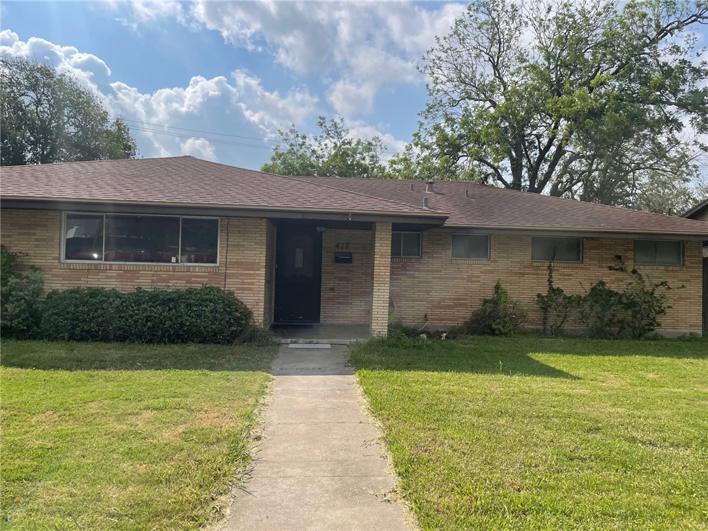 417 Montclair Dr Property Photo 1