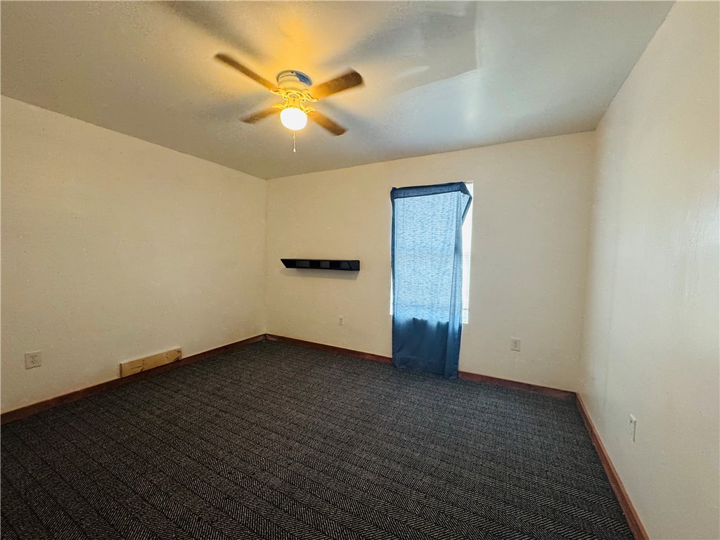 420 County Road 2391 Property Photo 14