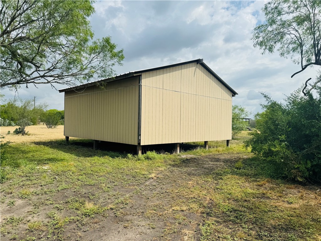 420 County Road 2391 Property Photo 21