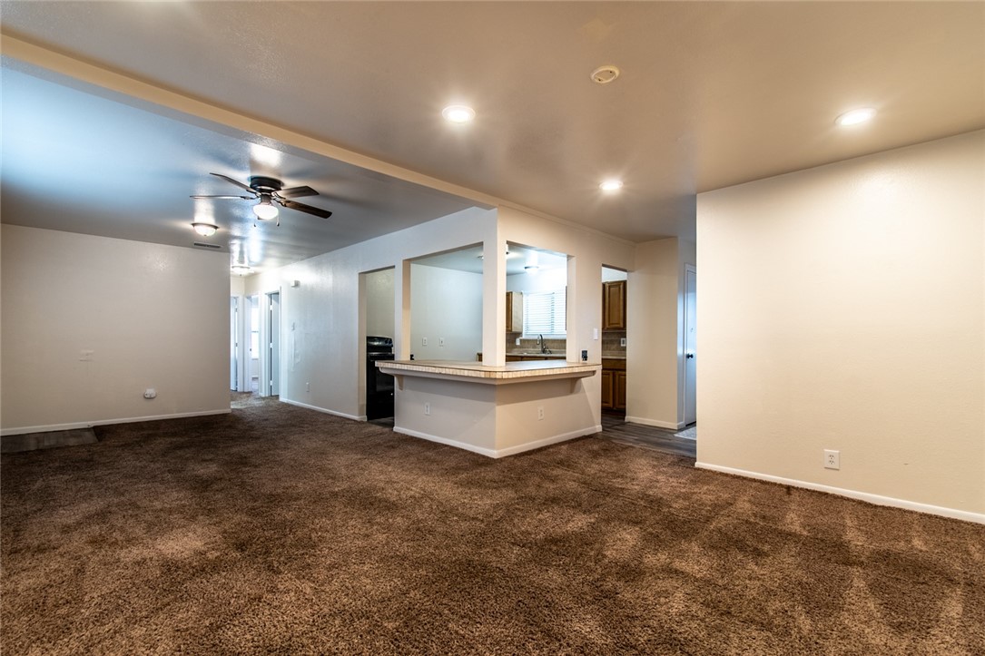 5921 Riley Dr Property Photo 5