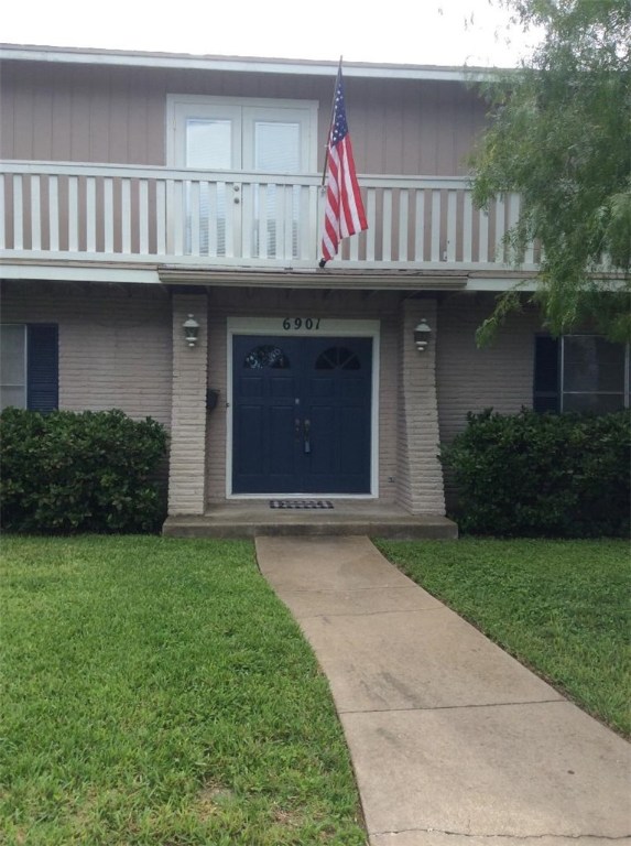 6901 Aswan Dr Property Photo 3