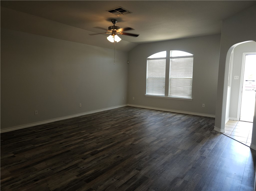13834 Flintlock Dr Property Photo 5