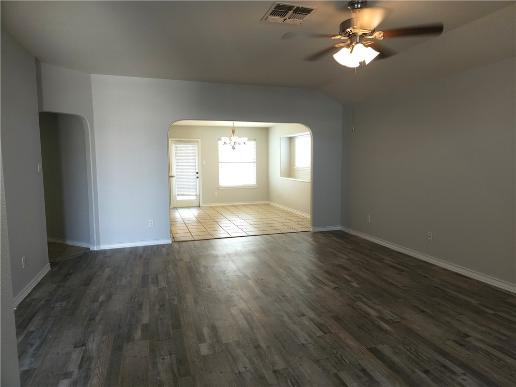 13834 Flintlock Dr Property Photo 6