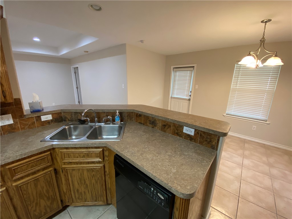 913 Strom Property Photo 6