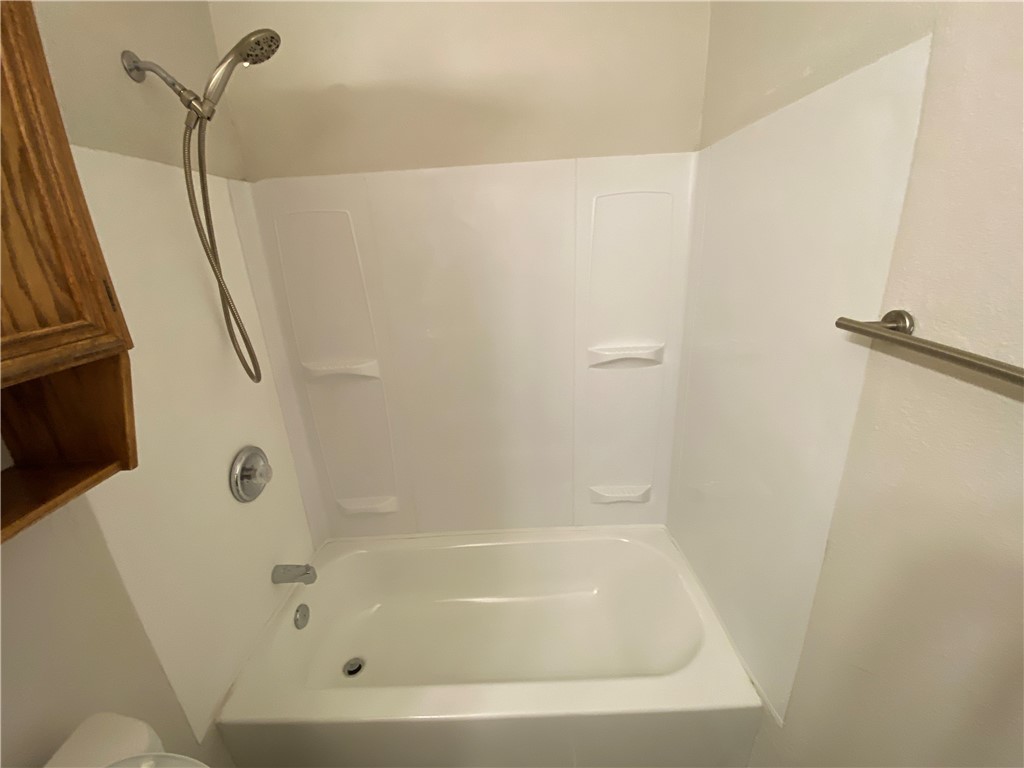 913 Strom Property Photo 12
