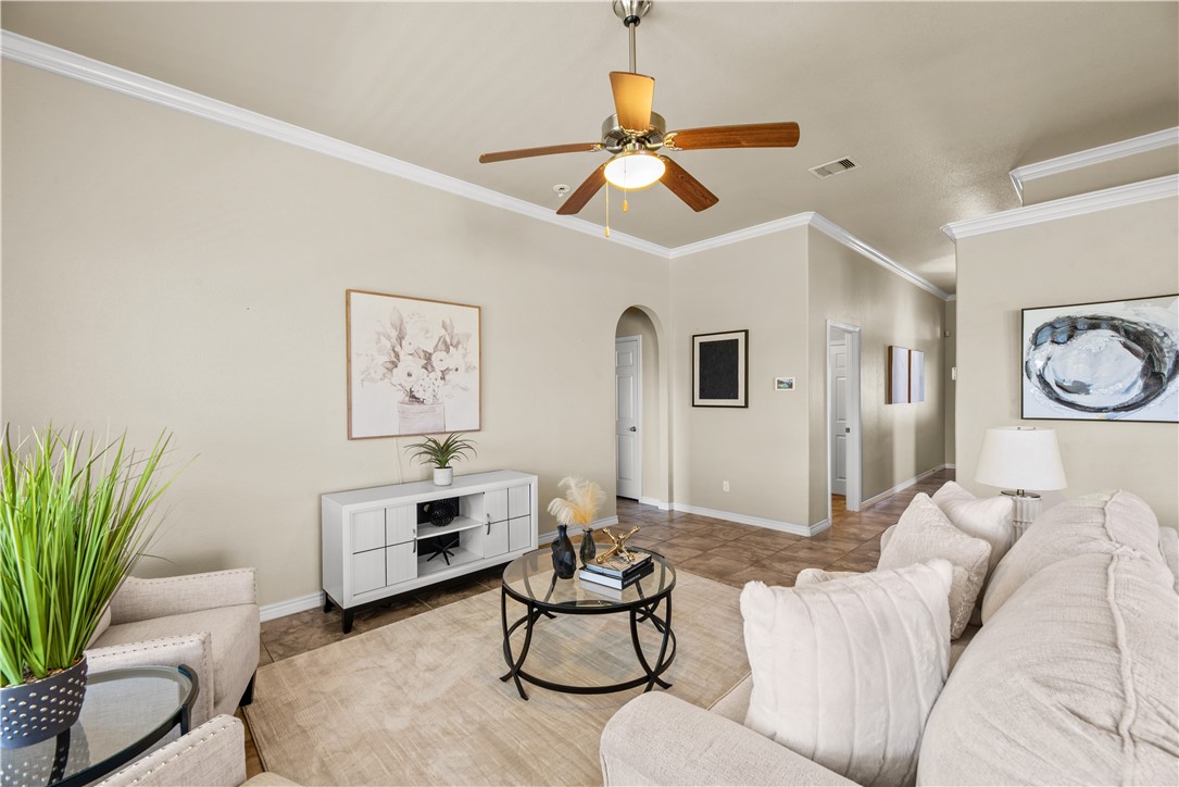 3013 Masterson Dr Property Photo 3