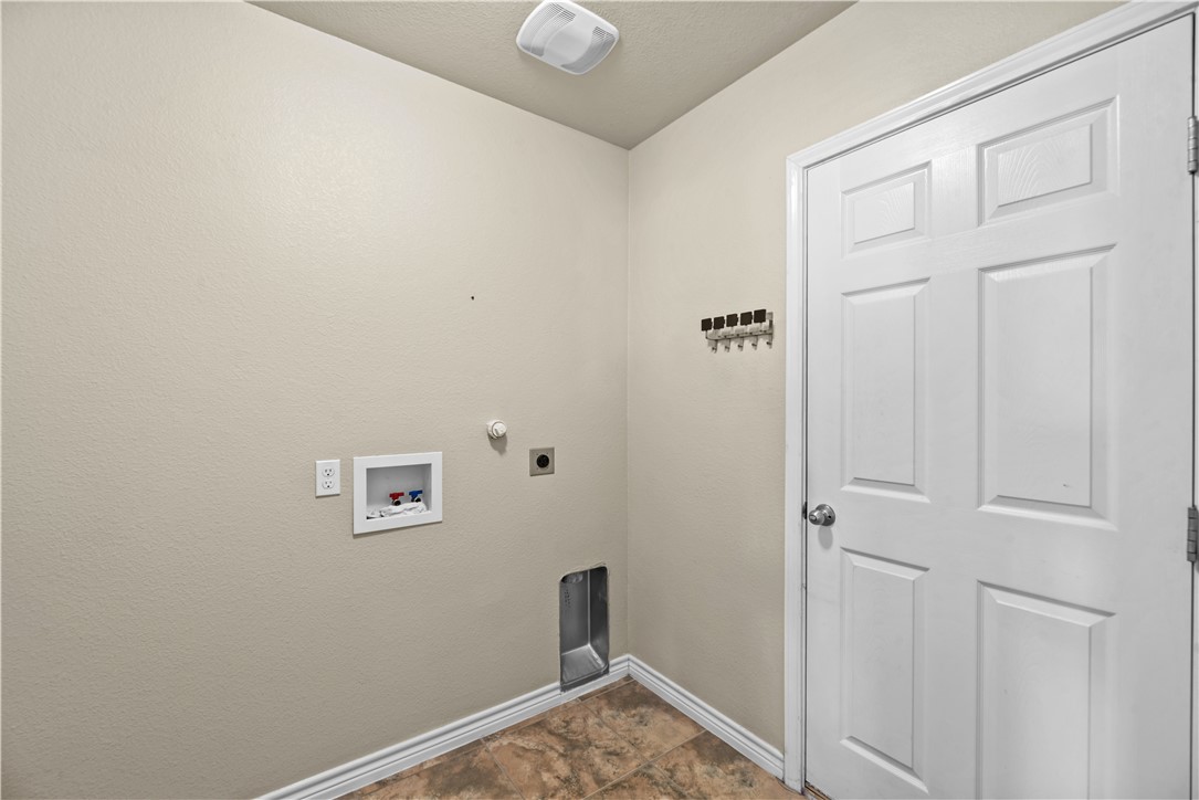 3013 Masterson Dr Property Photo 19