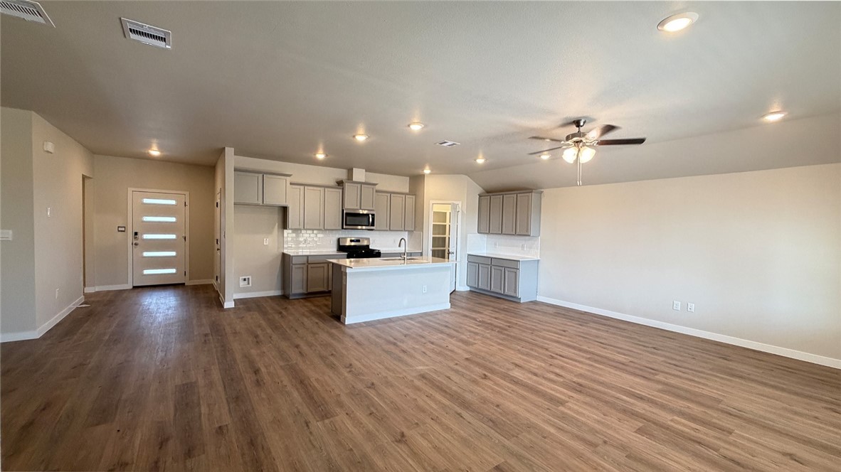 3549 Sepehr Lake Dr Property Photo 5