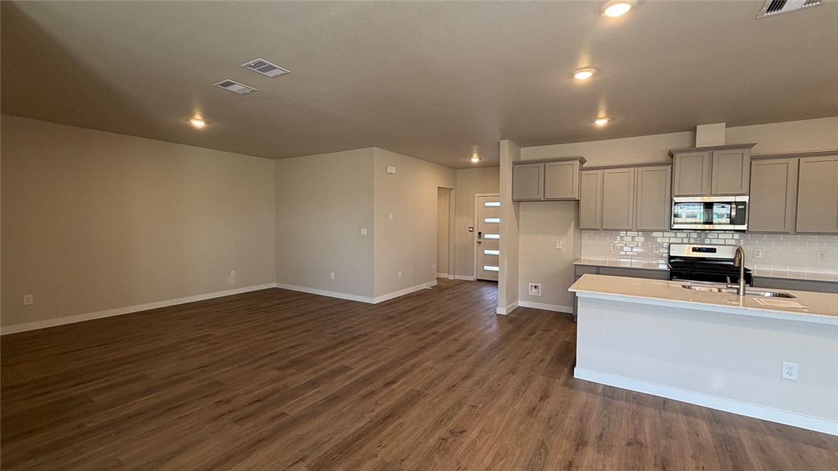 3549 Sepehr Lake Dr Property Photo 8