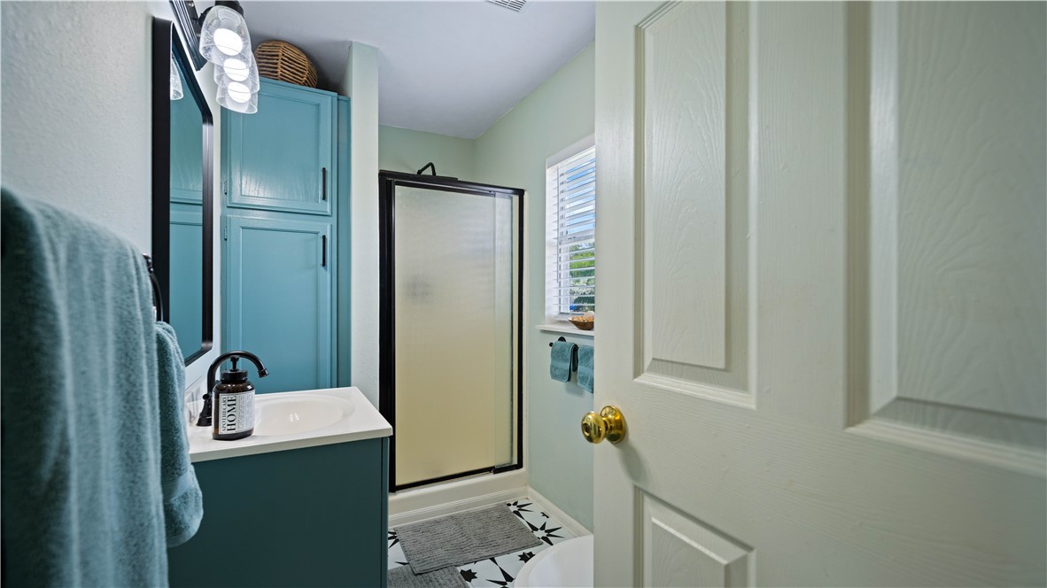 100 Vista 11 Ln Property Photo 11