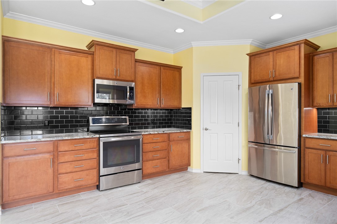 13970 Mainsail St Property Photo 13