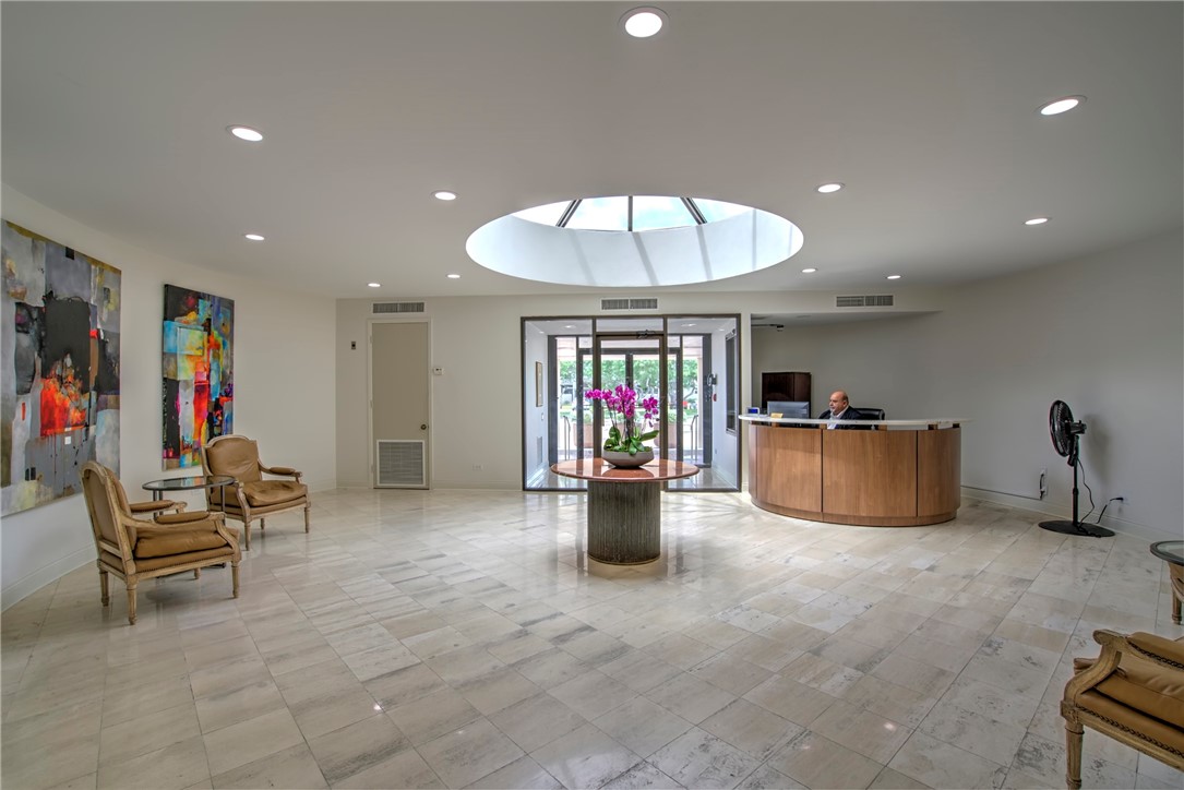 4500 Ocean Dr 9a Property Photo 4