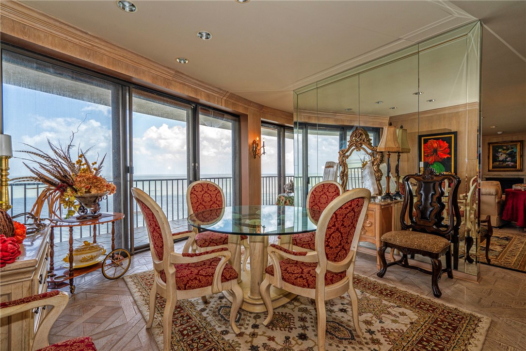 4500 Ocean Dr 9a Property Photo 11