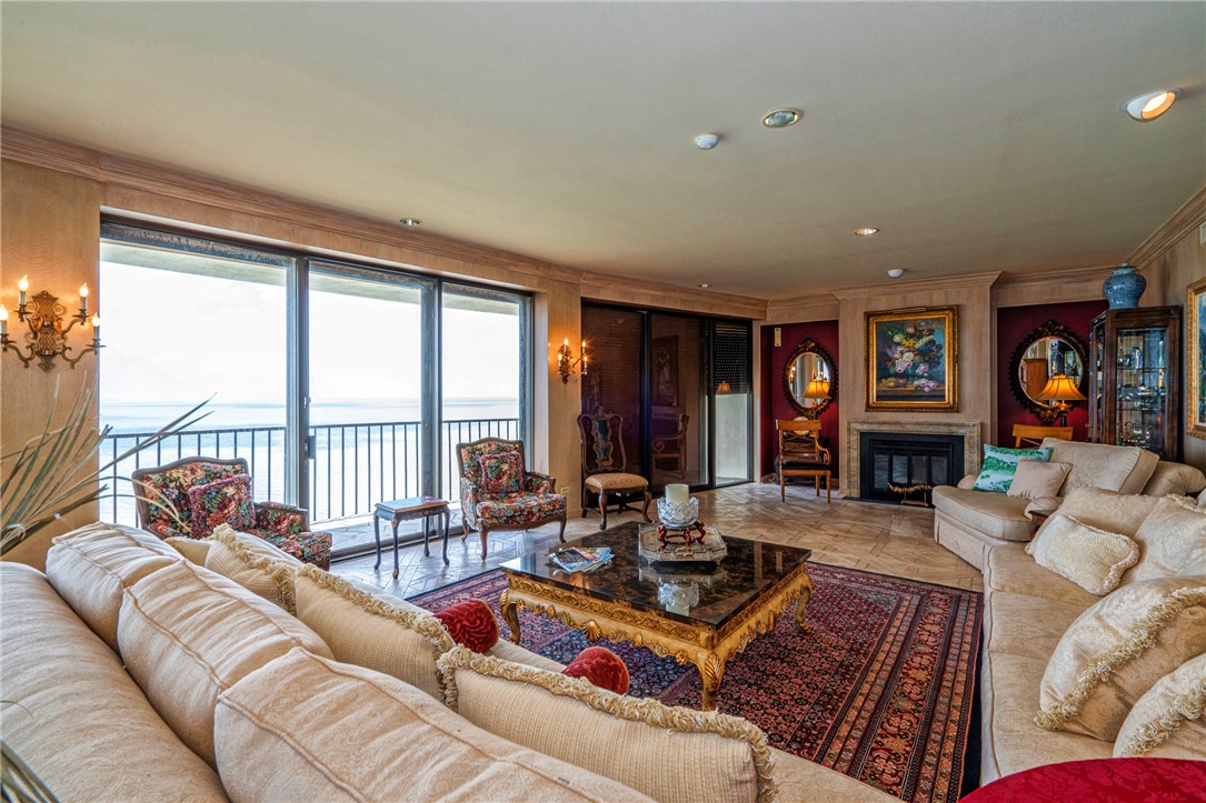 4500 Ocean Dr 9a Property Photo 14