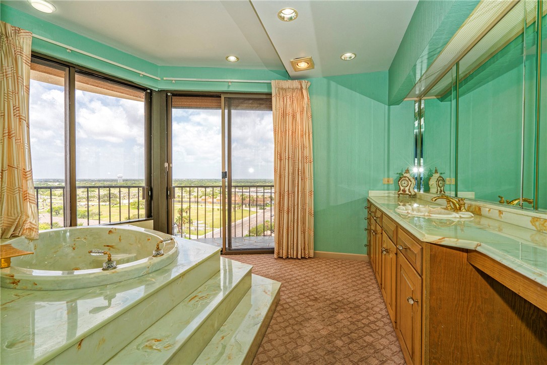 4500 Ocean Dr 9a Property Photo 26