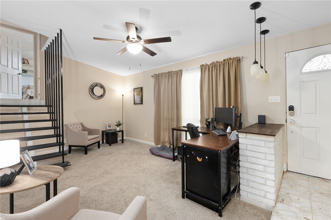 2641 Linn Property Photo 4