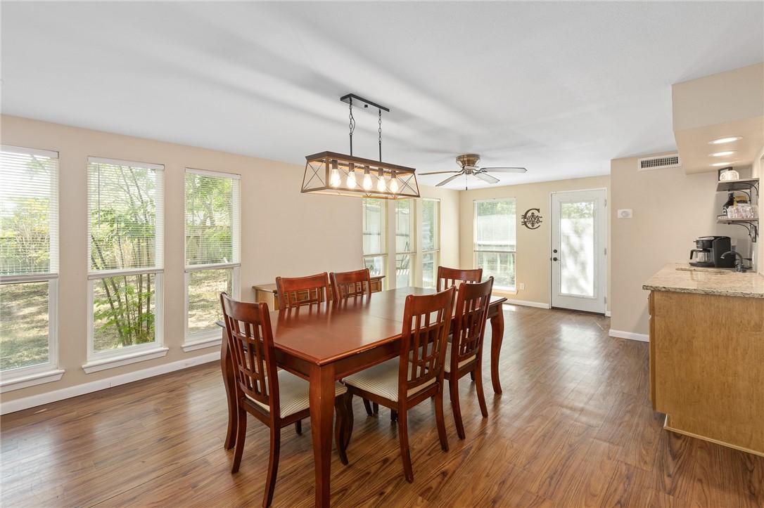 2641 Linn Property Photo 15