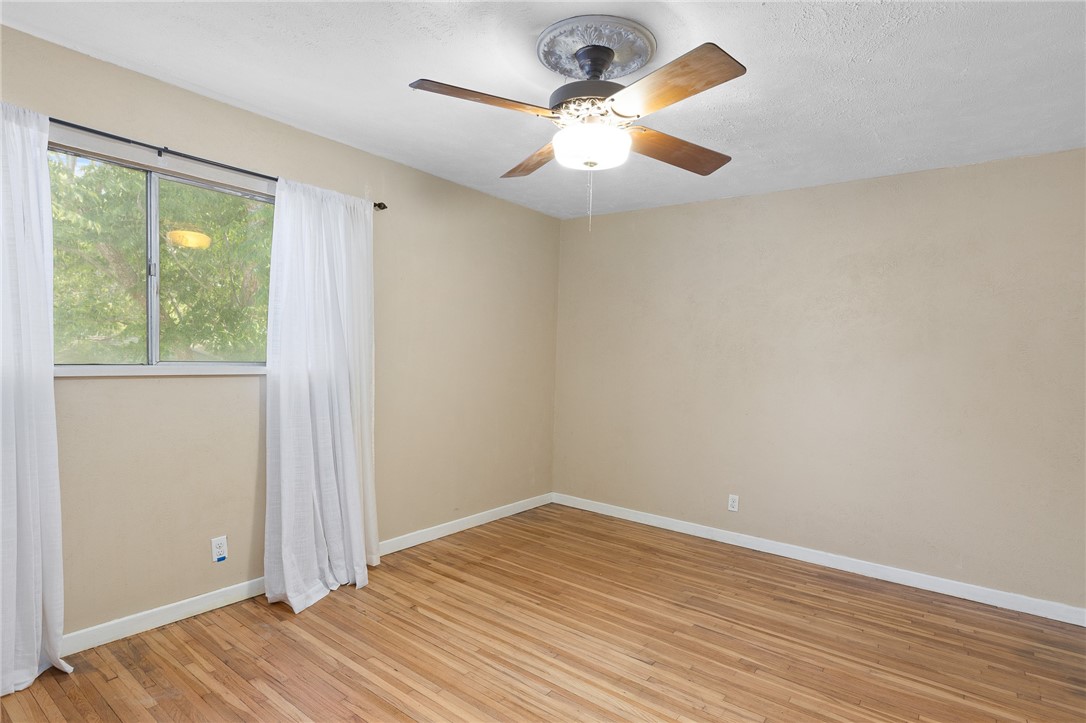 2641 Linn Property Photo 27